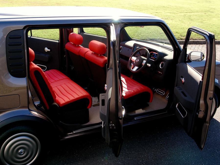 Интерьер Nissan Cube&sup3; Concept by Conran & Partners (Z11) 2003 года  (фото 8 из 11)